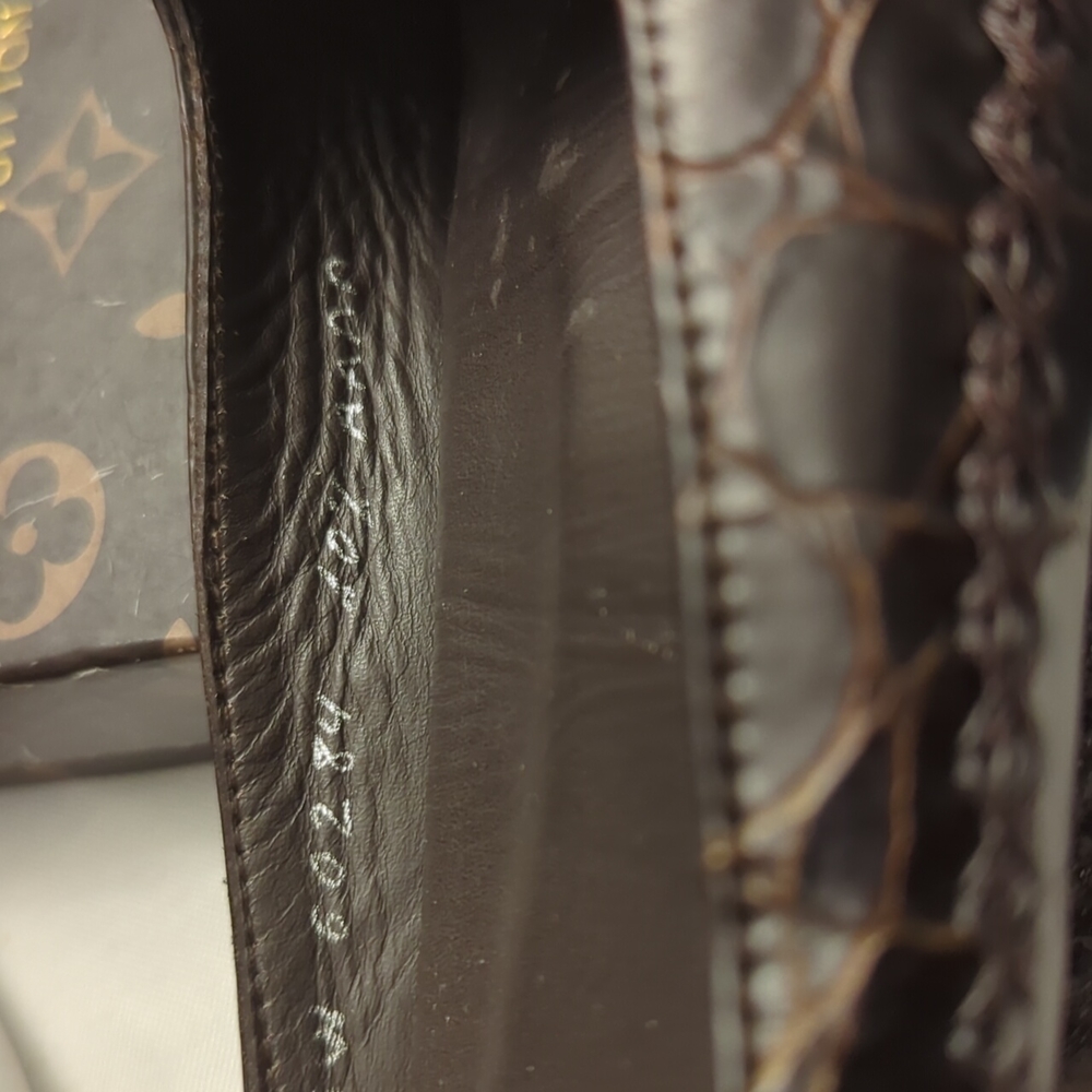 Stuart Wietzman Reptile Embossed Flat - image 6